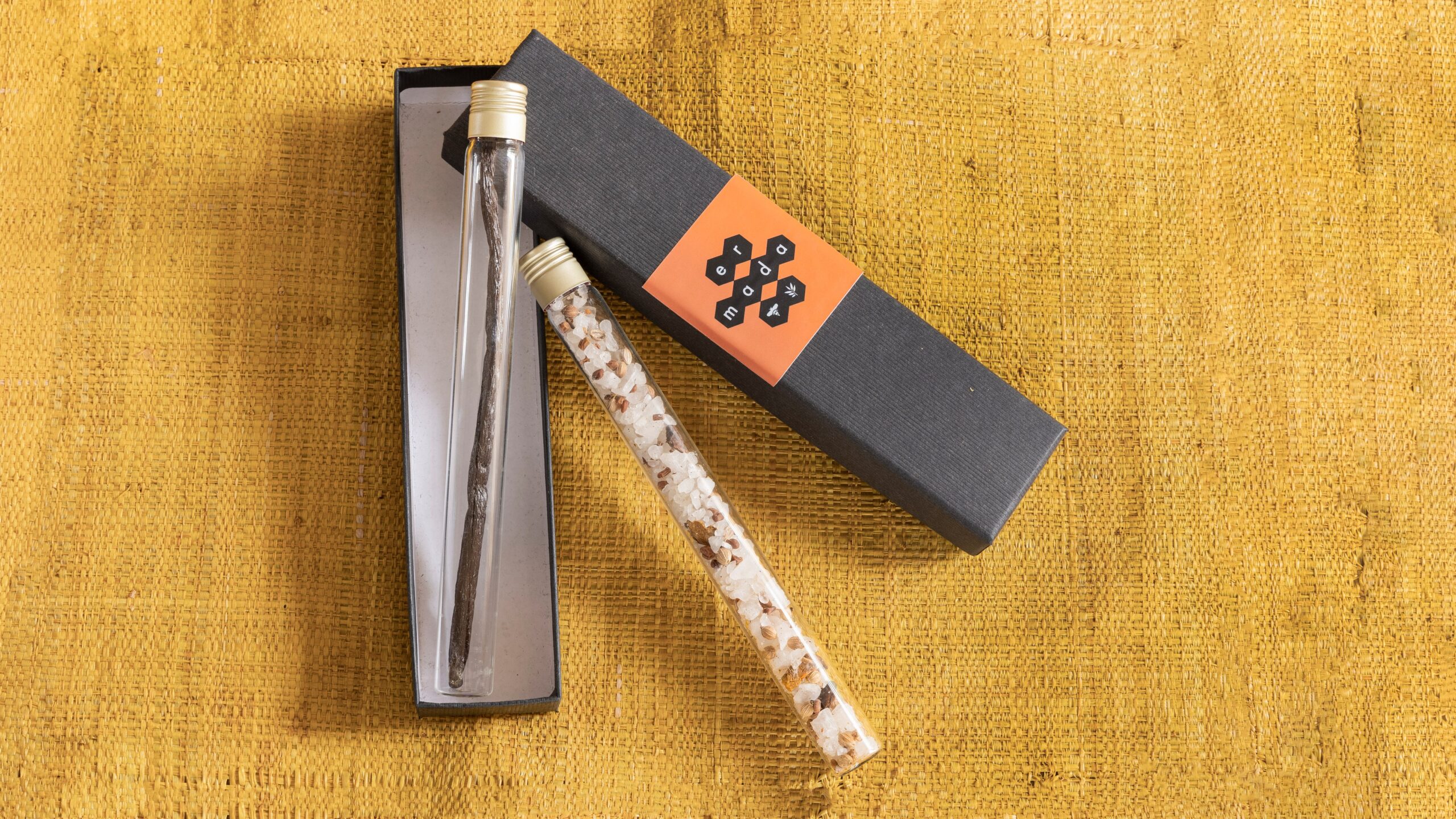 ermada - COFFRET EVASION VANILLE – SEL AUX 13 EPICES